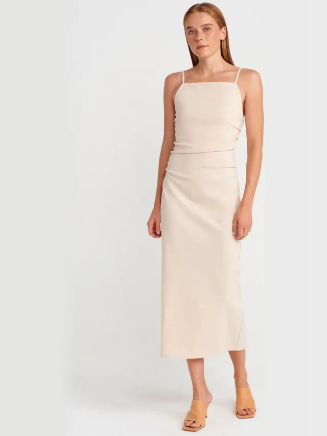 Dilvin Mouwloze Bodycon Midi Jurk Crème