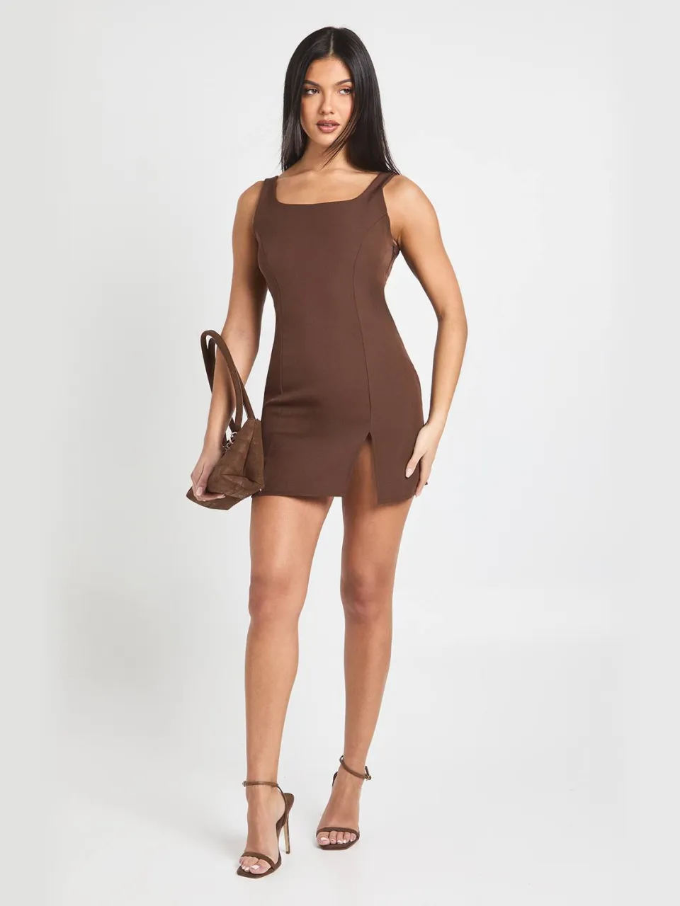 boohoo Dames Getailleerde Mini Jurk met Vierkante Halslijn chocoladebruin, foto 3
