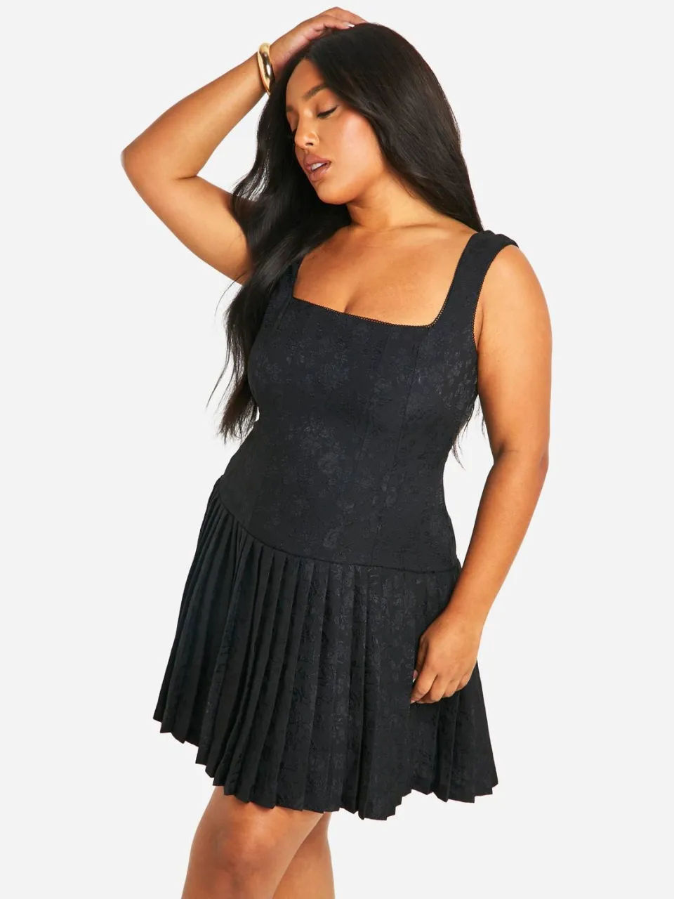 boohoo Dames Plus Satin Gerafelde Ruffle-zoom Jurk zwart, foto 3
