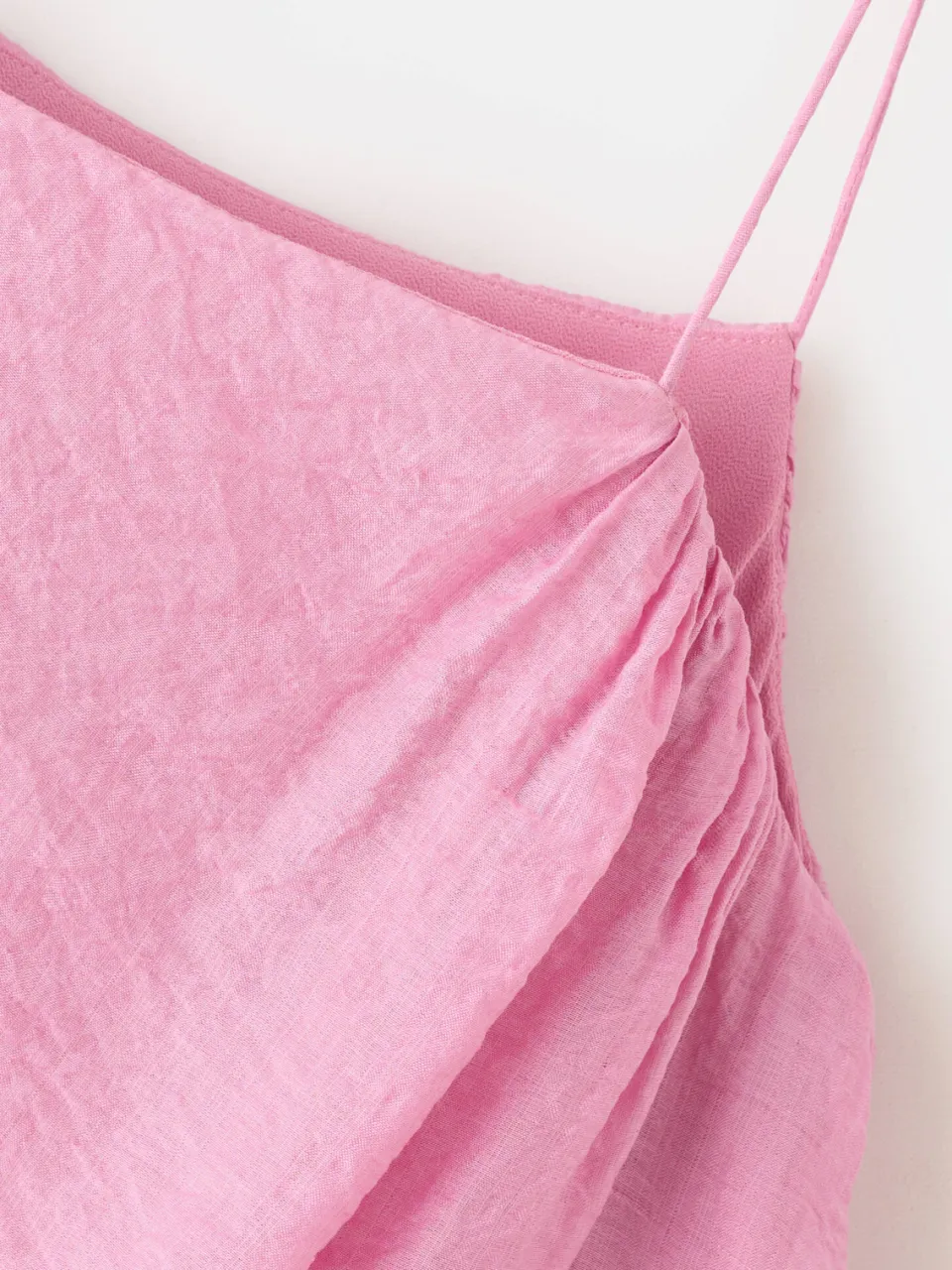 Mango one shoulder viscose midi jurk - lichtroze, foto 6