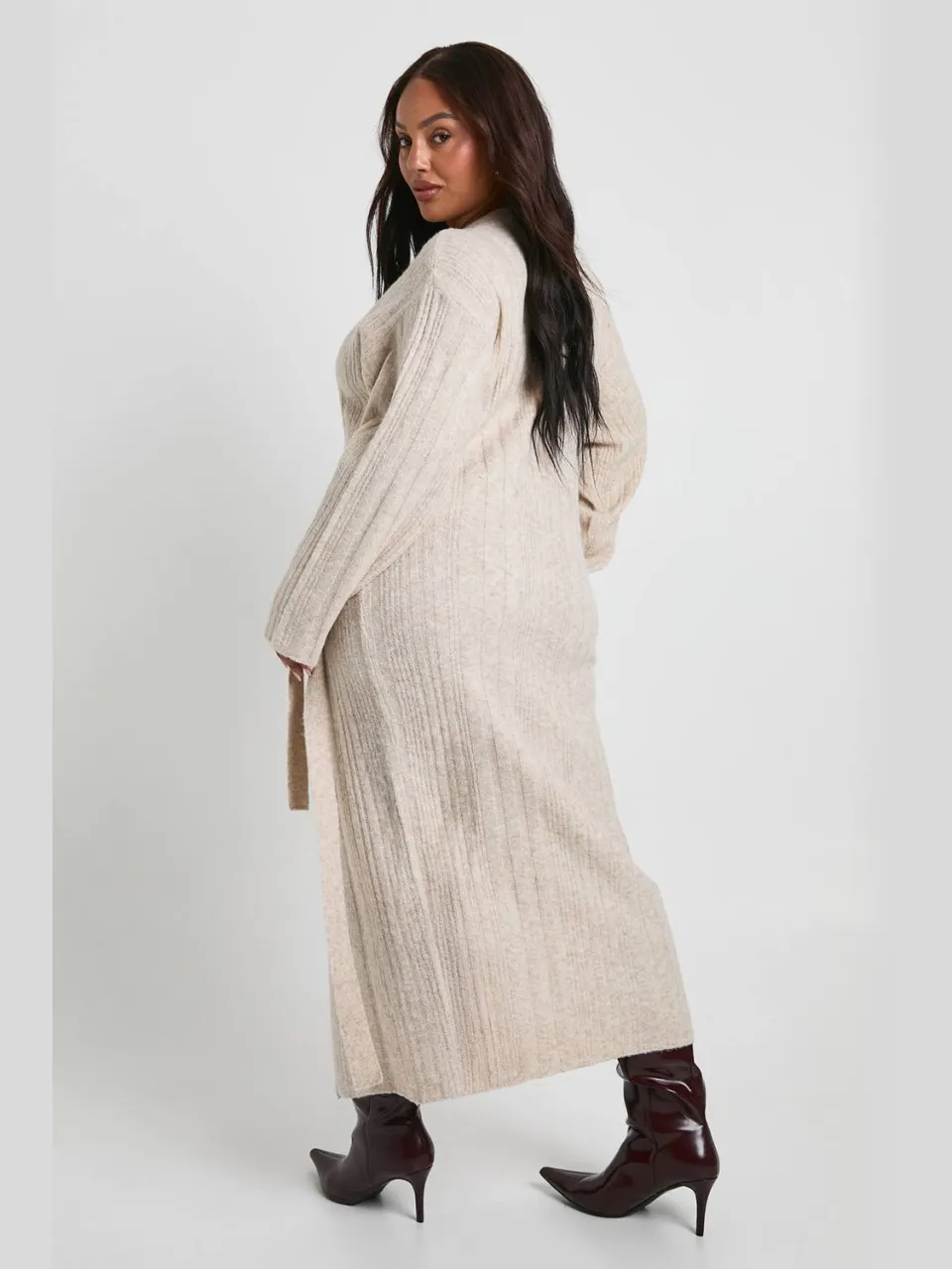 boohoo Dames Plus Lichtgewicht Mixed Rib Wrap Jurk taupe, foto 2