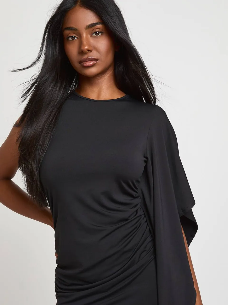 boohoo Dames Mouwloze Geplooide Bodycon Mini-jurk zwart, foto 4