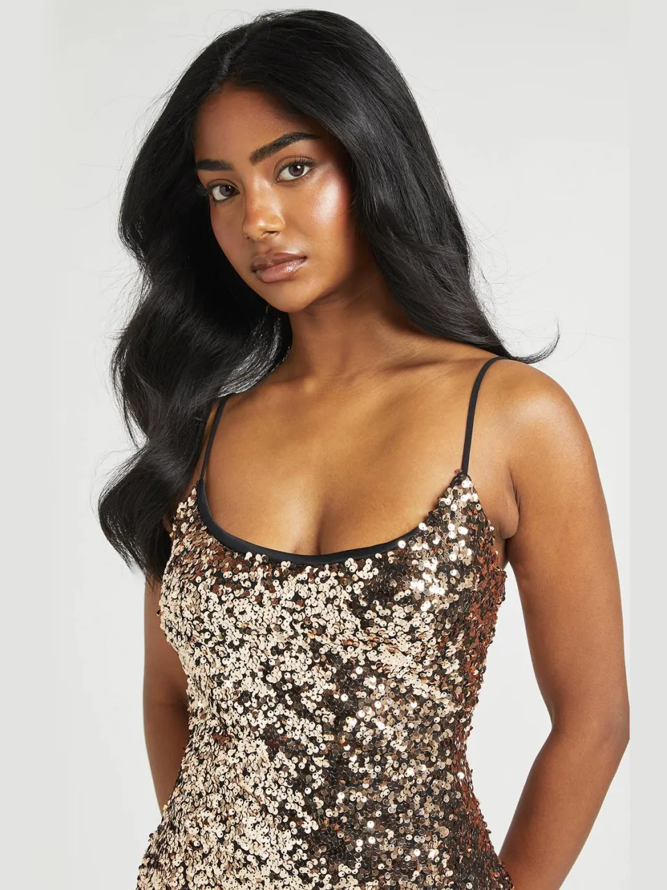 boohoo Dames Pailletten Mini-jurk Met Bandjes goud, foto 4