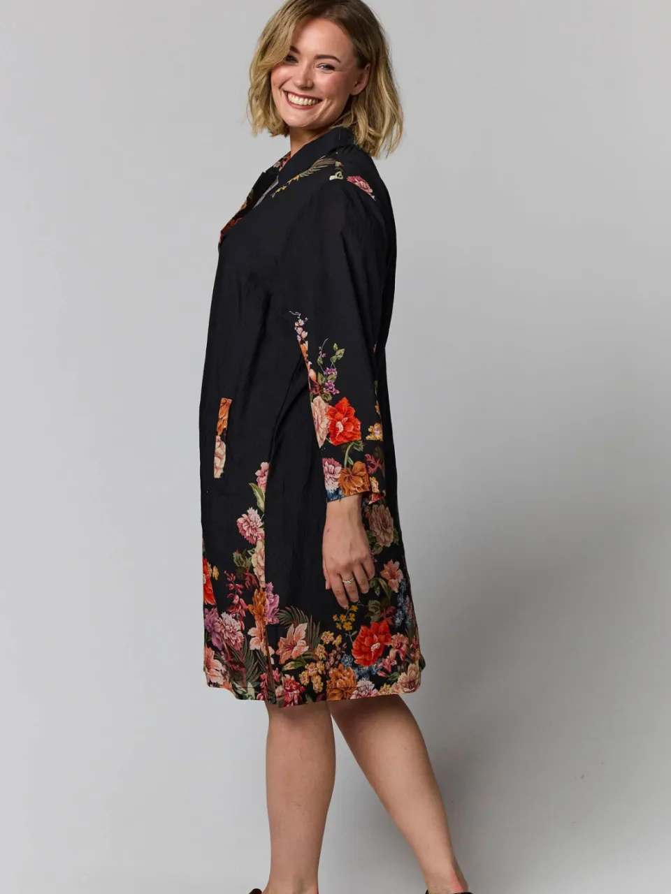 Gozzip gebloemde korte jurk Plus Size - zwart, foto 7