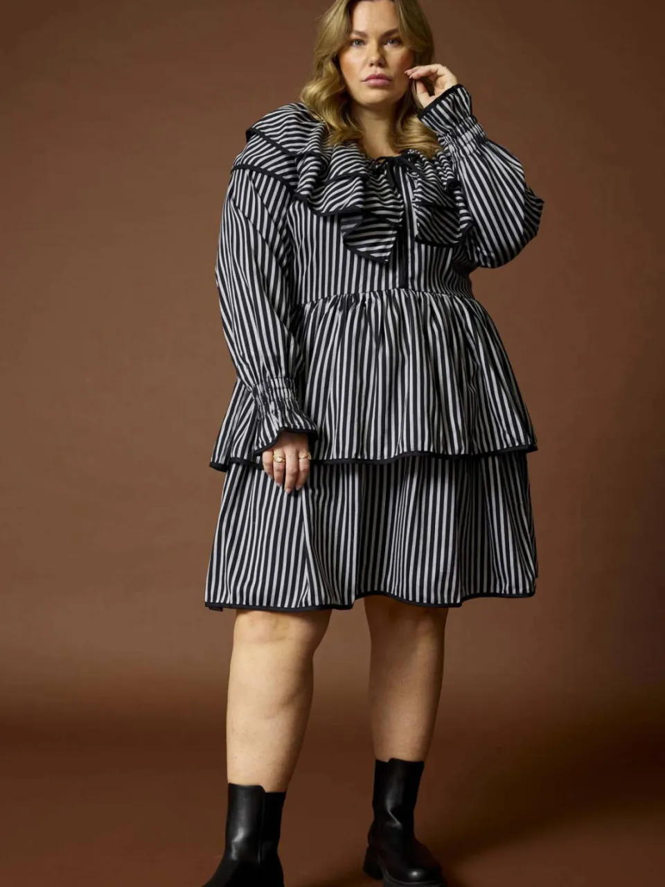 Anyday gestreepte korte jurk Plus Size - zwart, foto 4