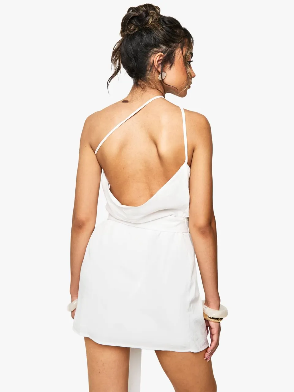 boohoo Dames Linnenlook Wikkel Detail Mini Jurk wit, foto 2