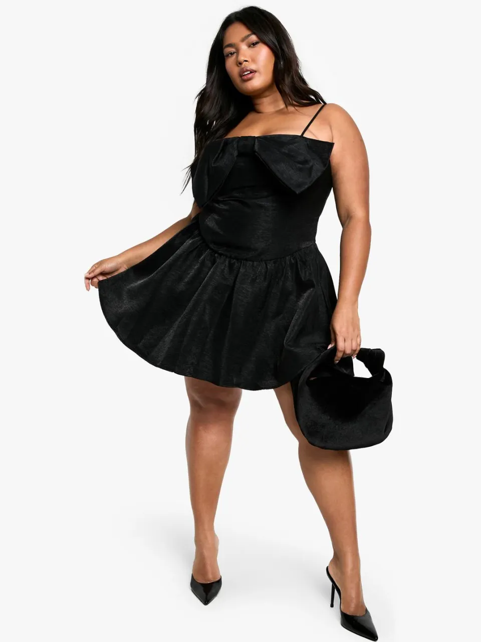 boohoo Dames Plus Strappy Bow Detail Skaterjurk zwart, foto 3