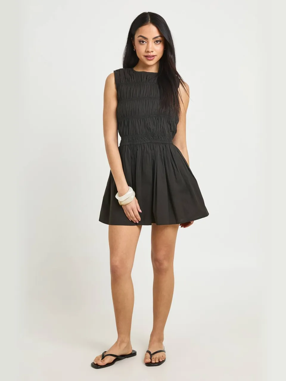 boohoo Dames Katoenen Poplin Mini-jurk Met Gerimpeld Lijfje zwart, foto 3