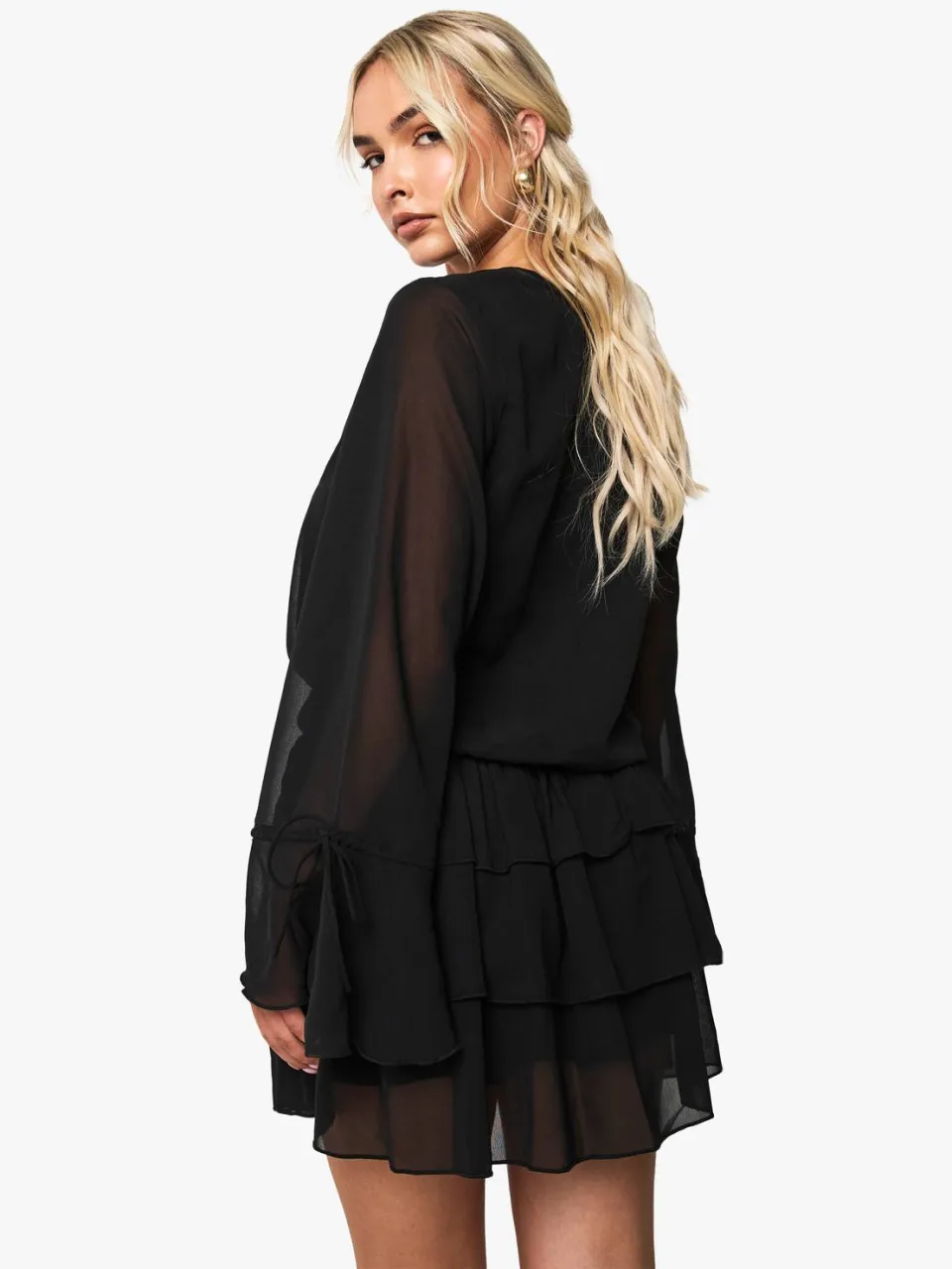 boohoo Dames Chiffon langarm mini-jurk zwart, foto 2