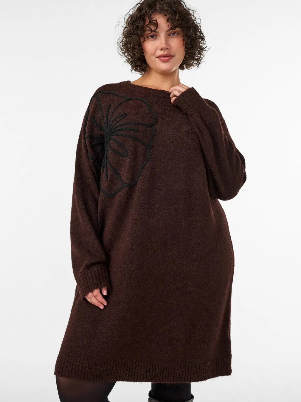 Zizzi Plus Size gebreide midi jurk met borduursels en wol - donkerbruin, foto 6