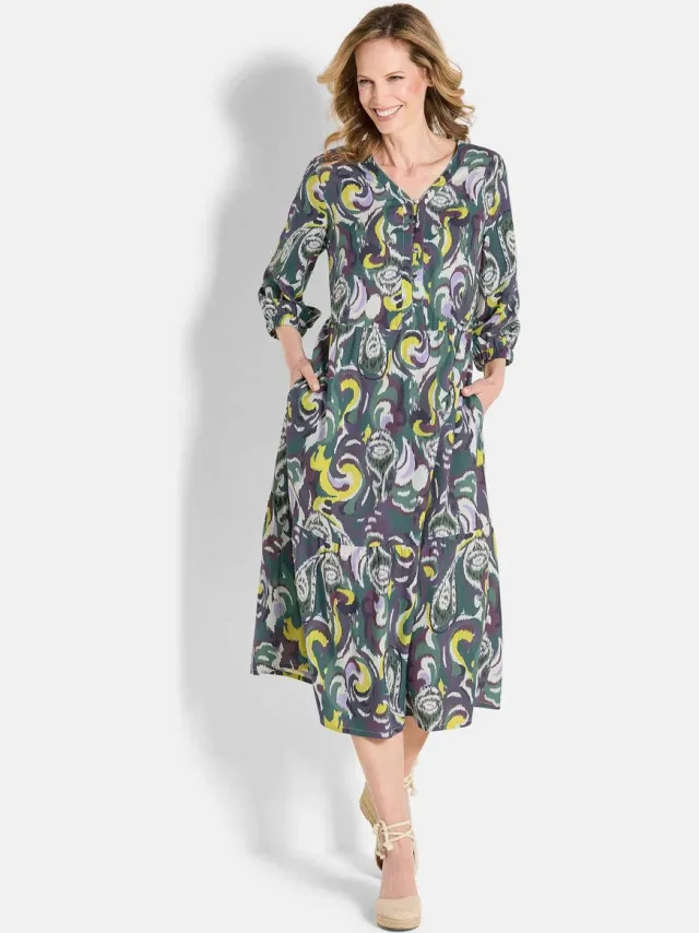 GOLDNER Bedrukte jurk Elegante viscose jurk met trapjesrok groen / gedess.