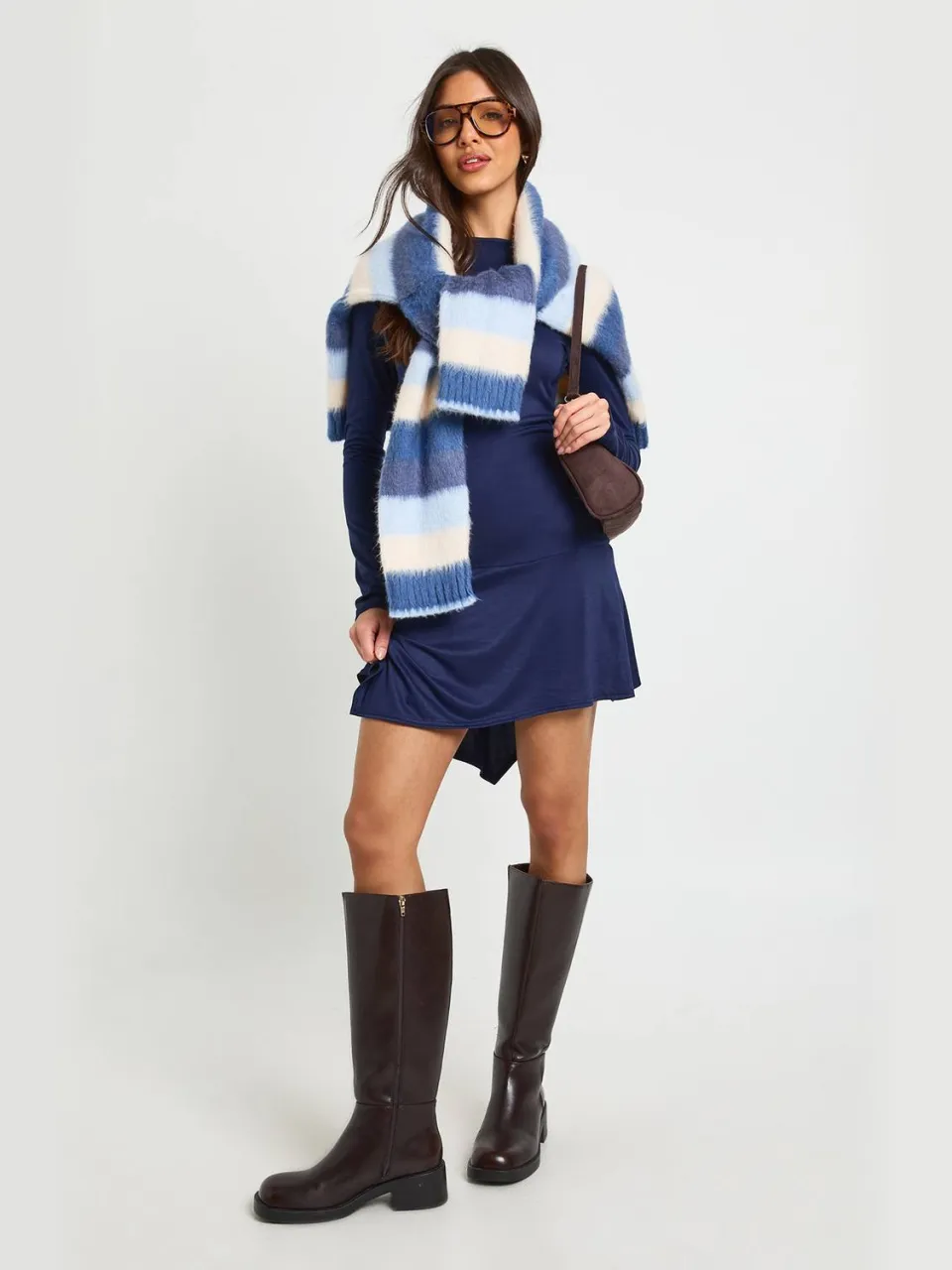 boohoo Dames Superzachte asymmetrische zoom mini-jurk marineblauw, foto 3