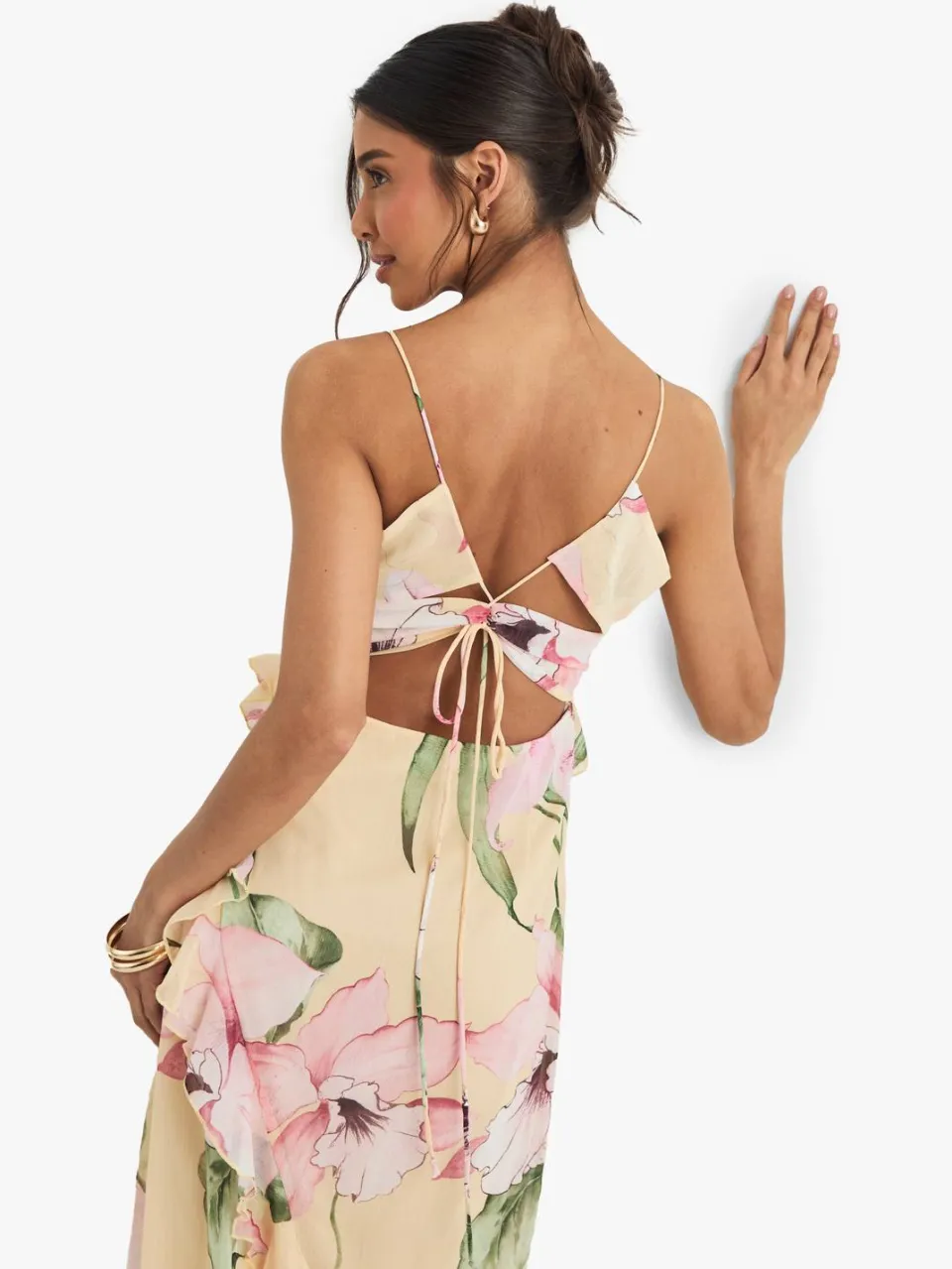 boohoo Dames Floral Crinkle Chiffon Ruffle Maxi Jurk citroen, foto 3