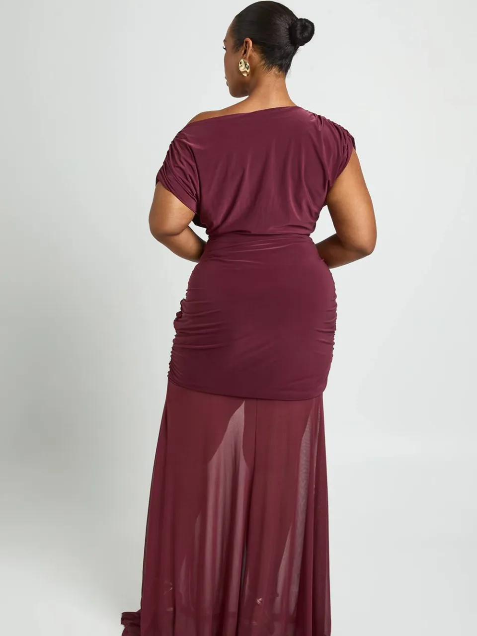 boohoo Dames Plus Gerimpeld Lijfje Asymmetrische Hals Maxi Jurk pruim, foto 2