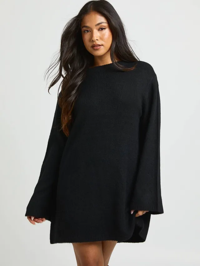 boohoo Dames Petite Gebreide Mini-jurk Met Ronde Hals En Uitlopende Mouwen Zwart