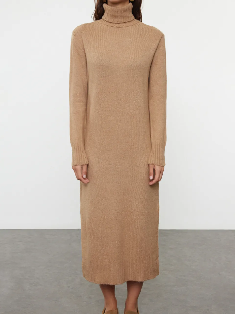 Trendyol TRENDYOLMİLLA Dames Bruin Effen Midi Lang Casual Recht Jurken, foto 2