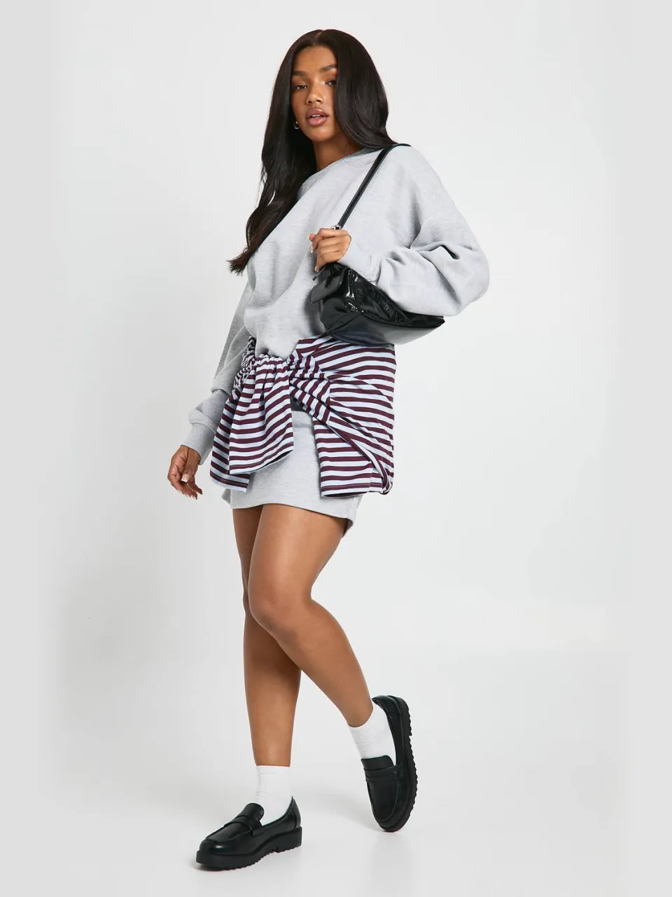 boohoo Dames Ruched Waist Long Sleeve Sweat Dress vertaald wordt naar: Sweatdress met gerimpelde taille en lange mouwen asgrijs, foto 3
