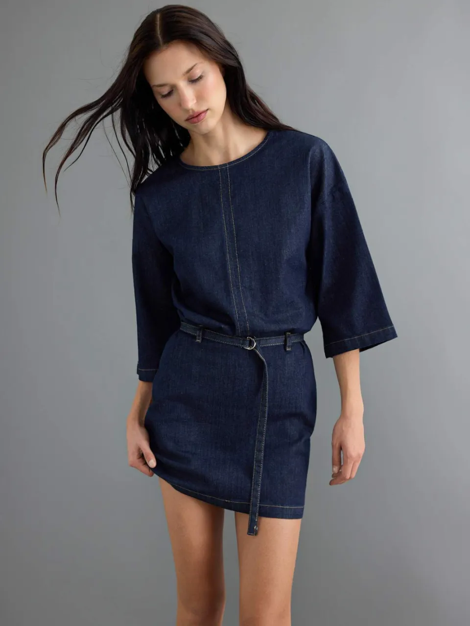Trendyol TRENDYOLMİLLA Dames Donkerblauw Effen Kort / Mini Kort Bodycon Jurken, foto 2