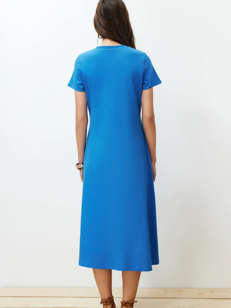 Trendyol TRENDYOLMİLLA Dames Donkerblauw Effen Midi Kort Casual A-lijn Jurken kobaltblauw, foto 2