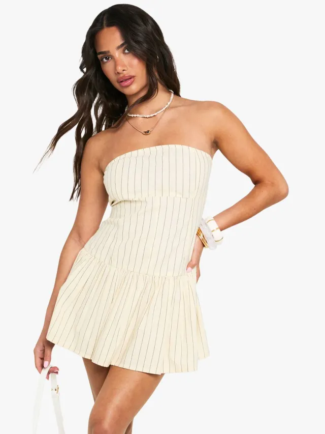 boohoo Dames Petite Gestreepte Linnenlook Button Down Pepum Mini Jurk Ecru