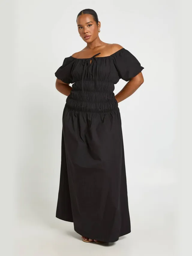 boohoo Dames Plus Pofmouw Gerimpelde Ruches Maxi Jurk Zwart