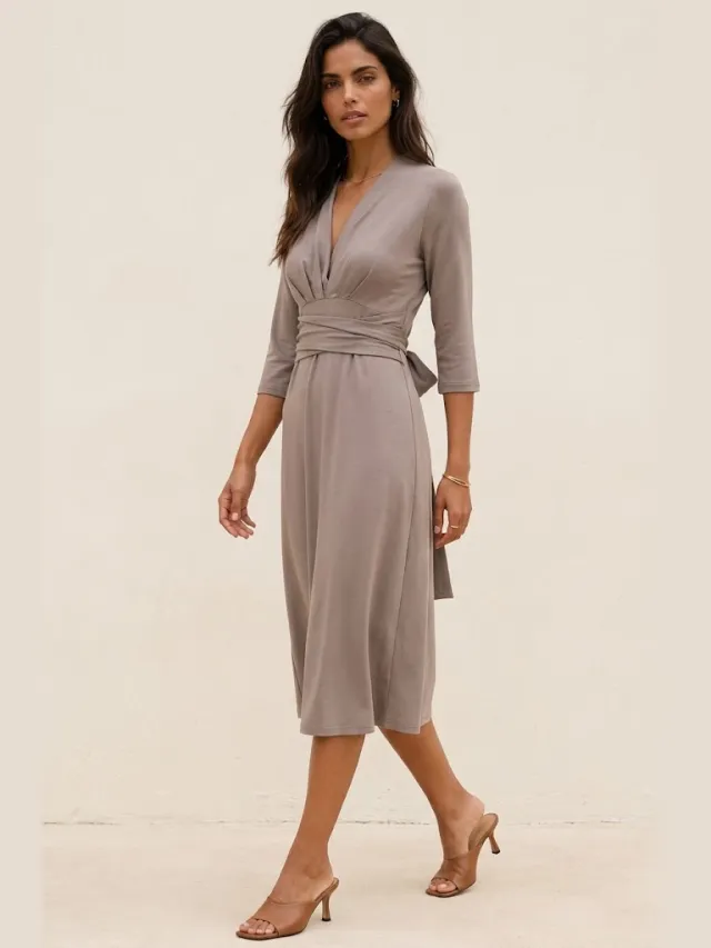 Conquista Elegante midi-jurk van jersey met wikkeltaille Bruin