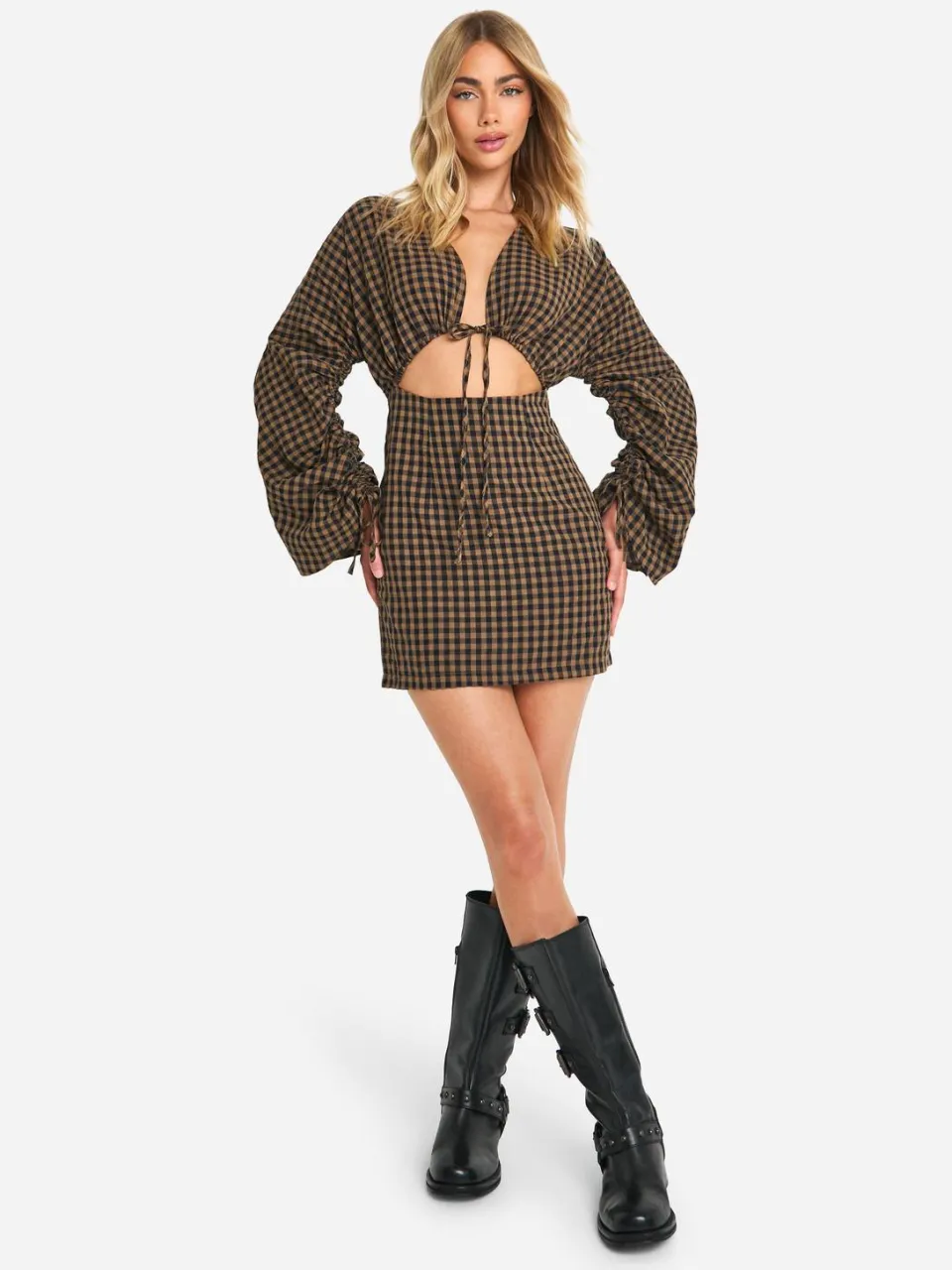boohoo Dames Gingham mini-jurk met volumineuze mouwen bruin, foto 3