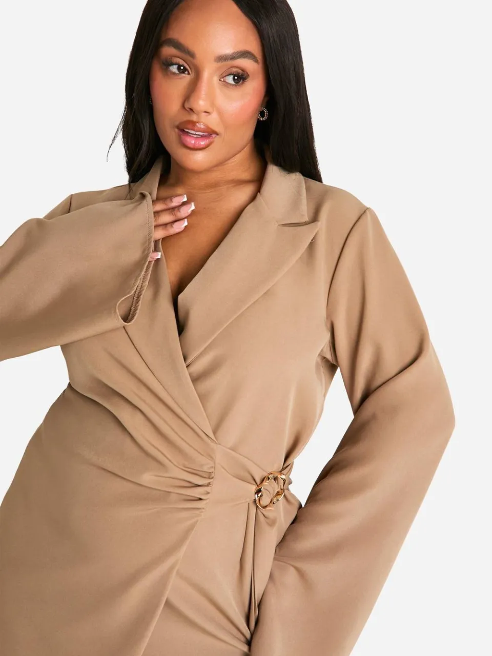 boohoo Dames Plus Blazerjurk met gespdetail, band op de taille, getailleerd taupe, foto 4