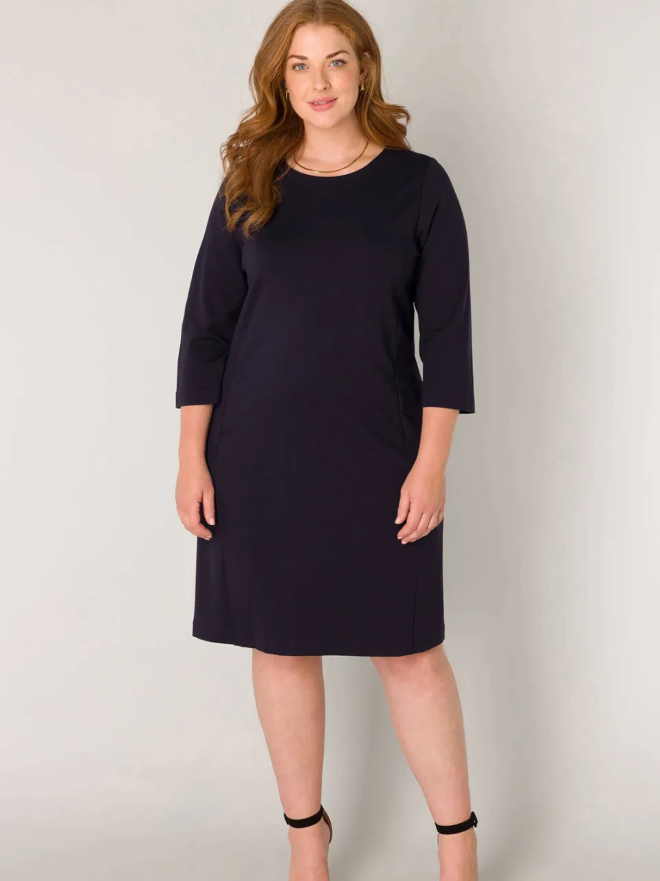 Base Level Curvy jurk Addy donkerblauw, foto 3