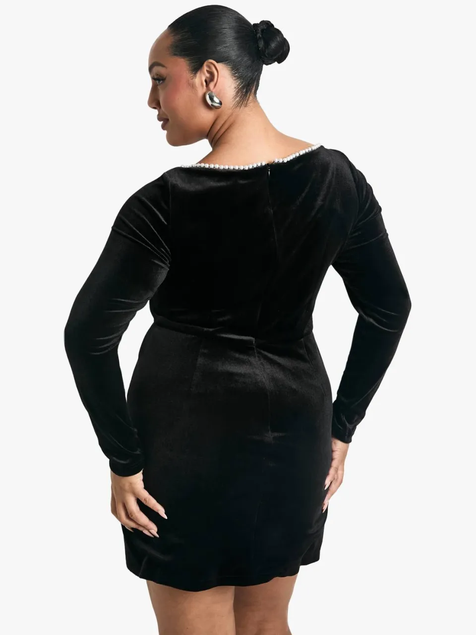 boohoo Dames Plus Pearl Vierkante Hals Skaterjurk zwart, foto 2