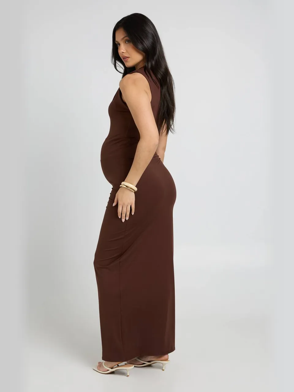 boohoo Dames Zwangerschaps Maxi Jurk Met Gedraaide Bardot Hals chocoladebruin, foto 2