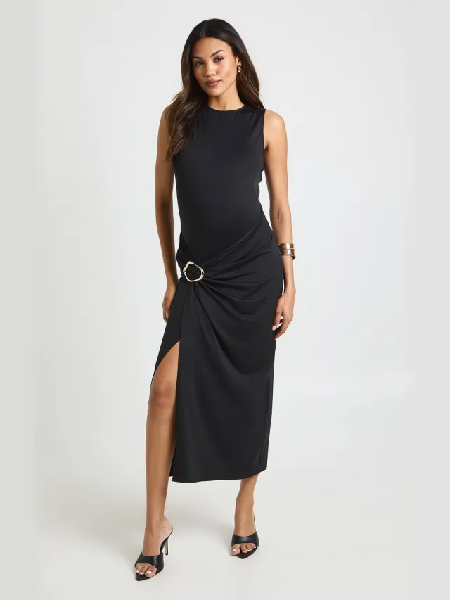 boohoo Dames Zwangerschapsjurk met geplooide wikkel, gouden details en midaxi-lengte Zwart