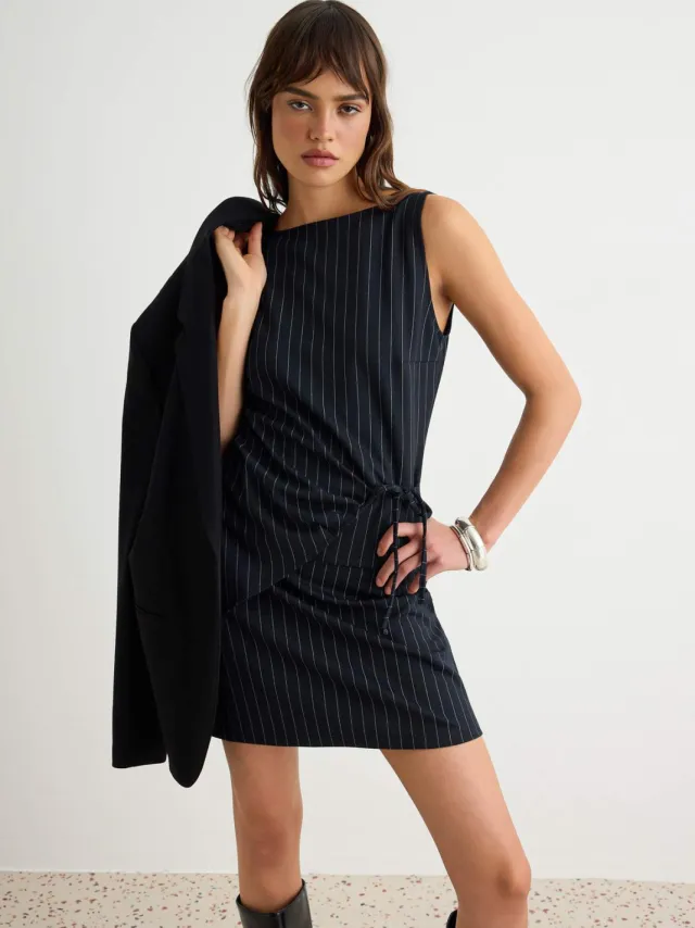 Trendyol TRENDYOLMİLLA Dames Donkerblauw Gestreept Kort / Mini Mouwloos Bodycon Jurken Marineblauw/Blauw