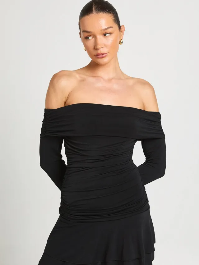 boohoo Dames Mini Rok Met Gerimpeld Detail En Asymmetrische Zoom Zwart