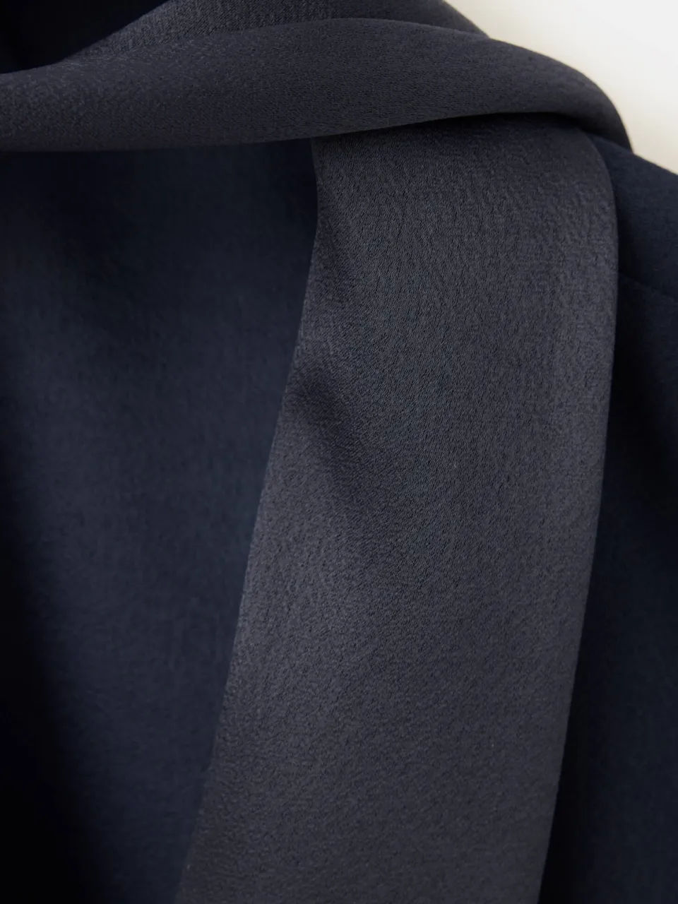 Mango mini jurk met ceintuur - marineblauw, foto 6