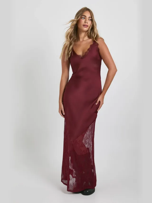 boohoo Dames Slipjurk met kanten zoom Bordeaux Rood