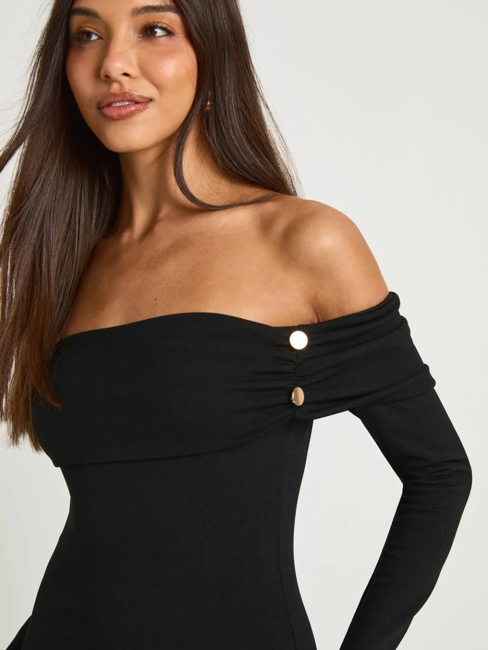 boohoo Dames Rib Gold Knop Detail Bardot Mini Jurk, foto 4