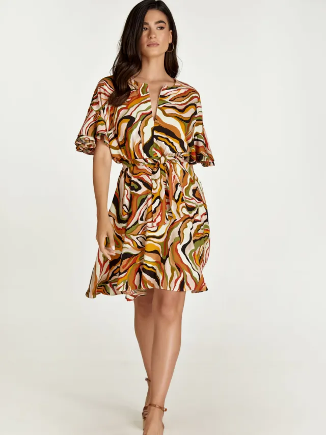 Conquista Jurk met baksteenkleurige print en mouwen met ruches Rood