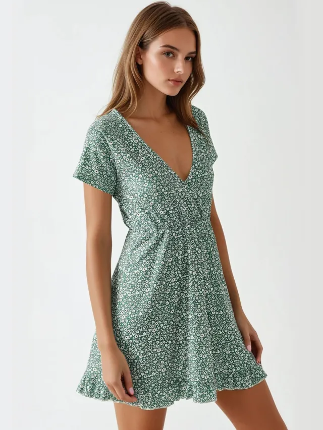Hiccup Mini V-hals Ditsy Bloemenjurk Mint