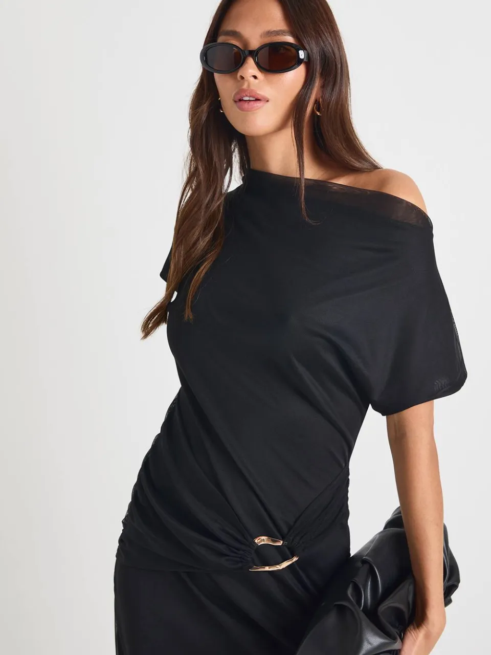 boohoo Dames Cowl-hals maxi-jurk met gouden biesdetails, foto 2