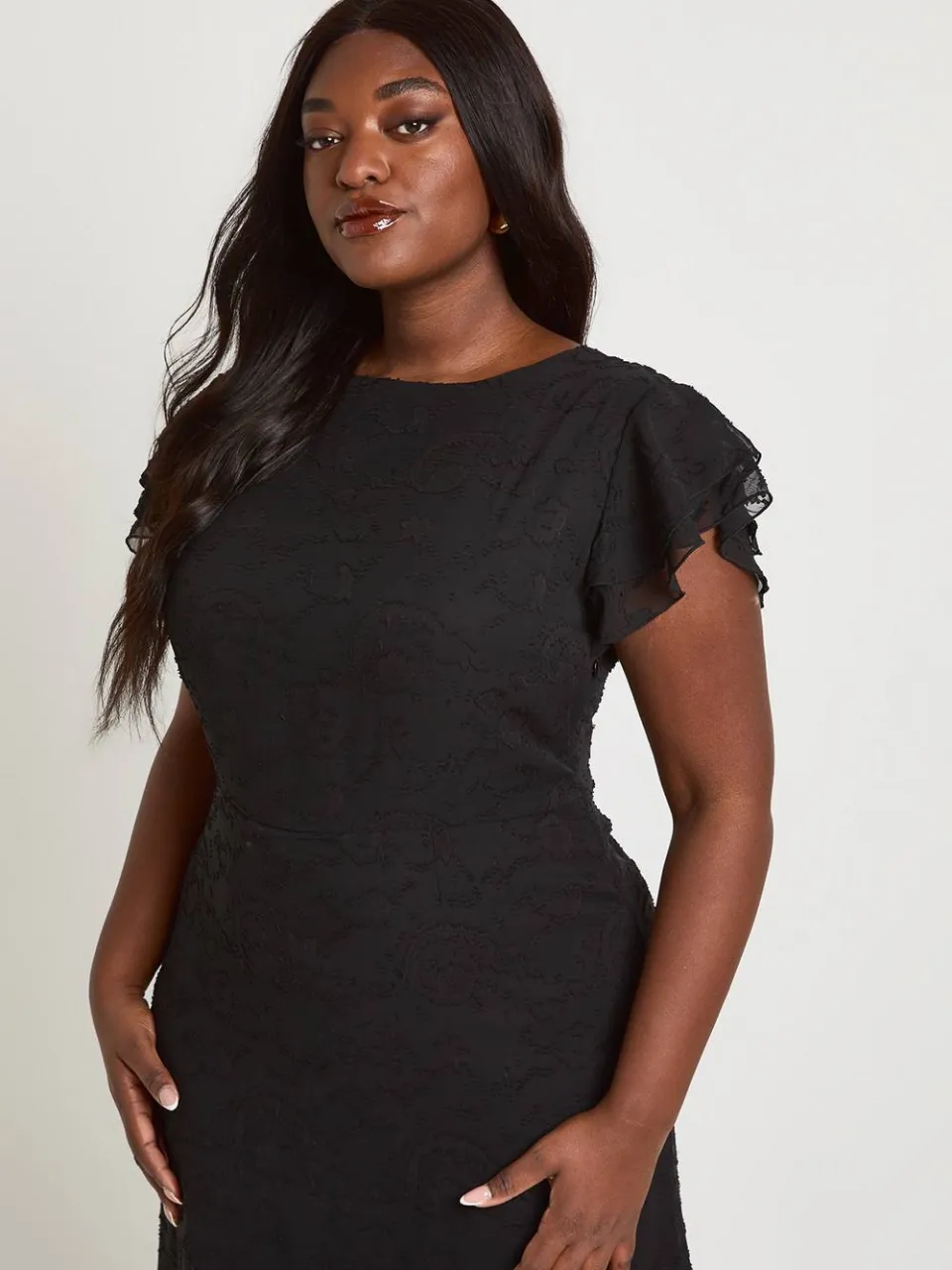 boohoo Dames Plus Maxi Jurk Met Uitgebrand Bloemenpatroon En Ruches Zoom zwart, foto 3