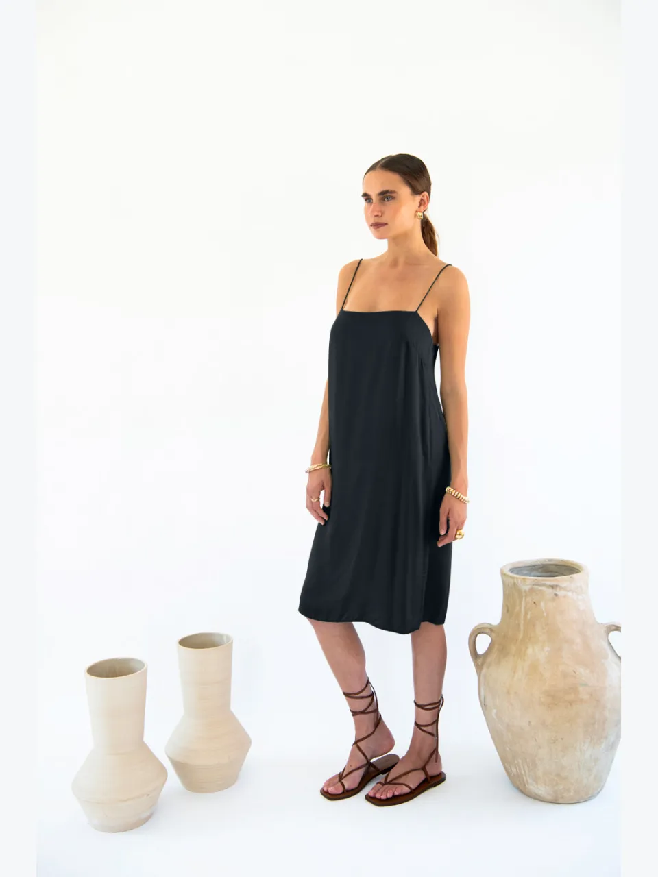 Neu Nomads dames vegan Slipdress Julianne Boxy Zwart