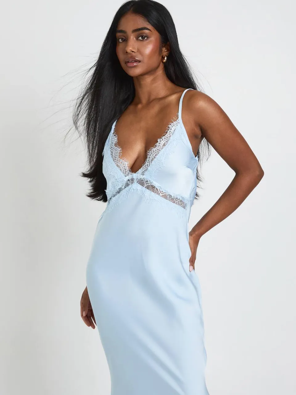 boohoo Dames Satijnen & Kanten Maxi Slip Jurk babyblauw, foto 3