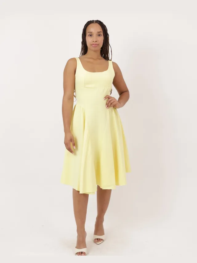 Elara Midikleid Gelb