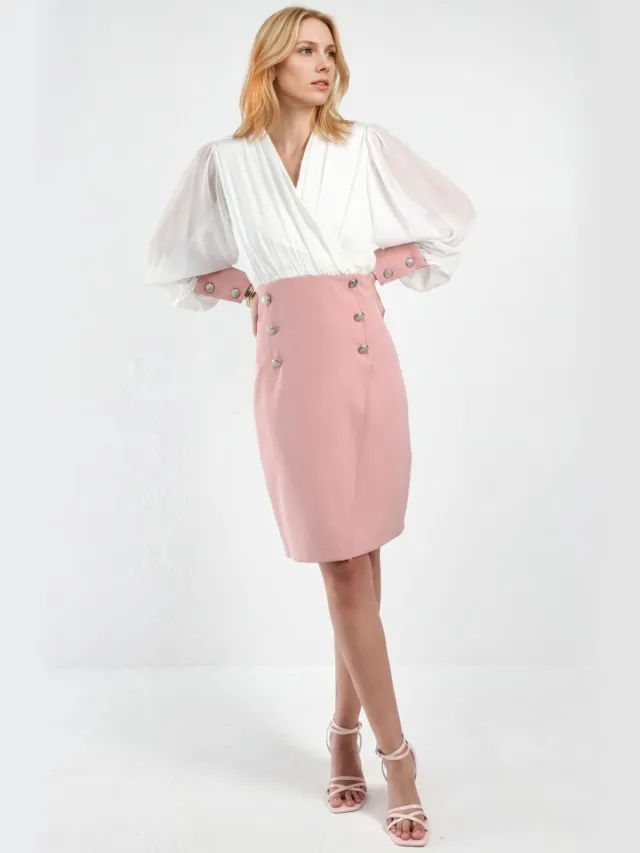 MSN Collection V-hals Midi Jurk met Knopdetail Lichtroze