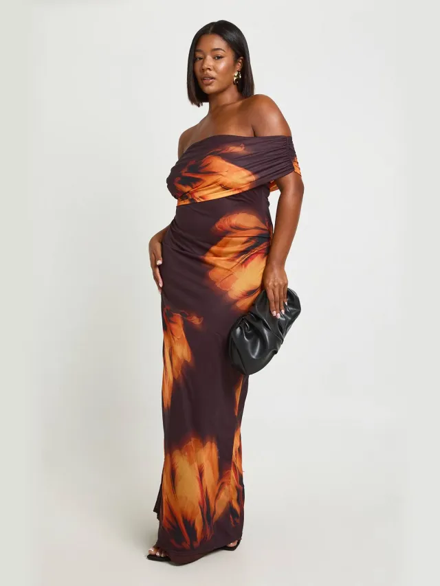boohoo Dames Plus Asymmetrische Bloemen Mesh Maxi Jurk Chocoladebruin