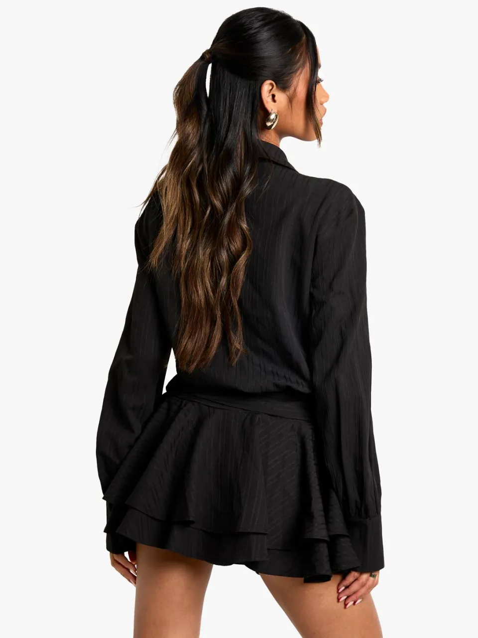 boohoo Dames Getextureerde, geruched mini-jurk met franjes zwart, foto 2