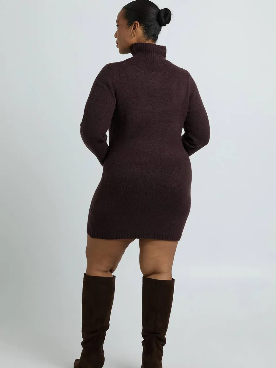 boohoo Dames Plus Hoogsluitende Gebreide Mini Trui-jurk Met Naaddetail chocoladebruin, foto 3