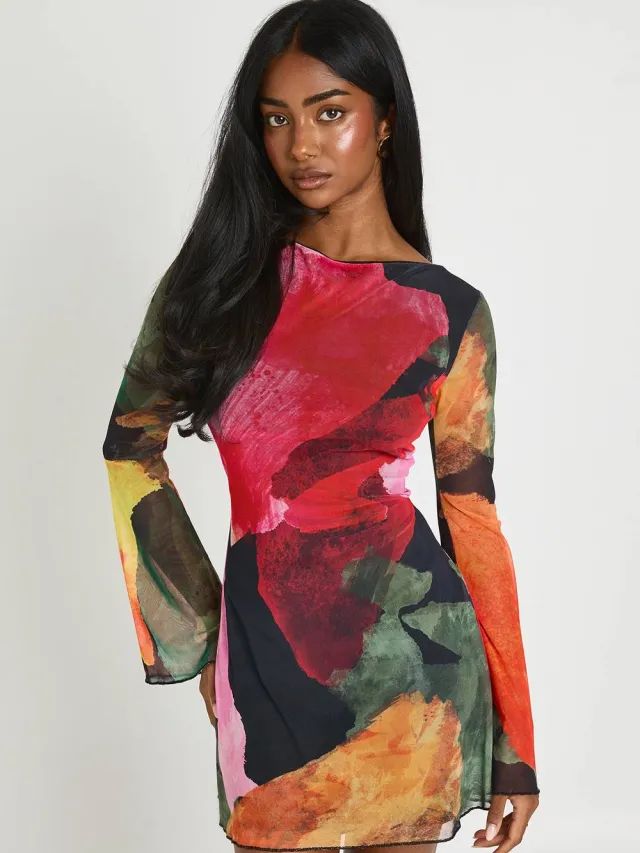 boohoo Dames Bloemen Mini Jurk Met Uitlopende Mouwen Van Mesh zwart, foto 3