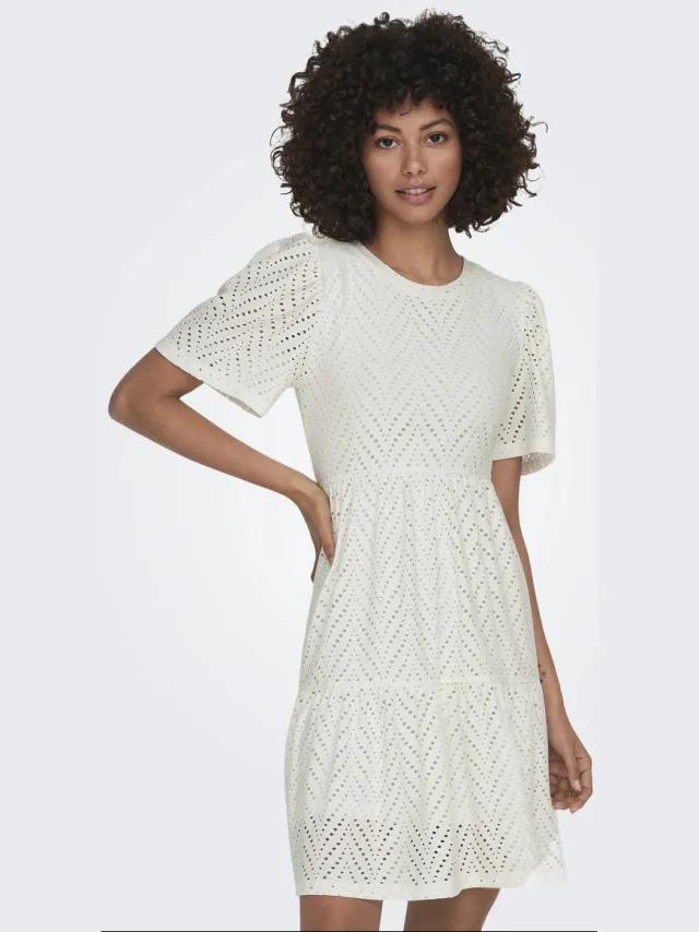 JDY JDYCARLA CATHINKA S/S DRESS JRS NOOS - Dames - Mini jurken Cloud Dancer